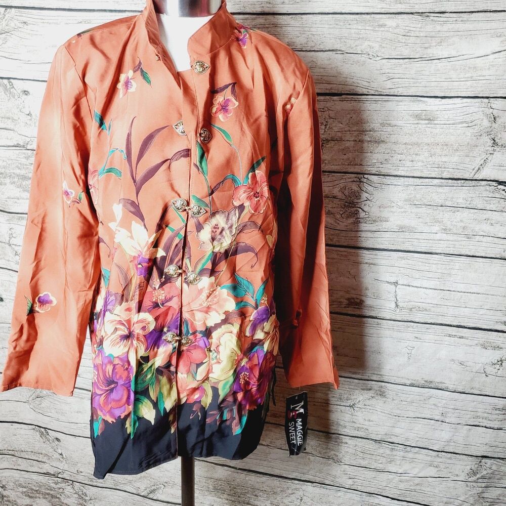 Maggie Sweet Blouse Size Medium Petite NWT